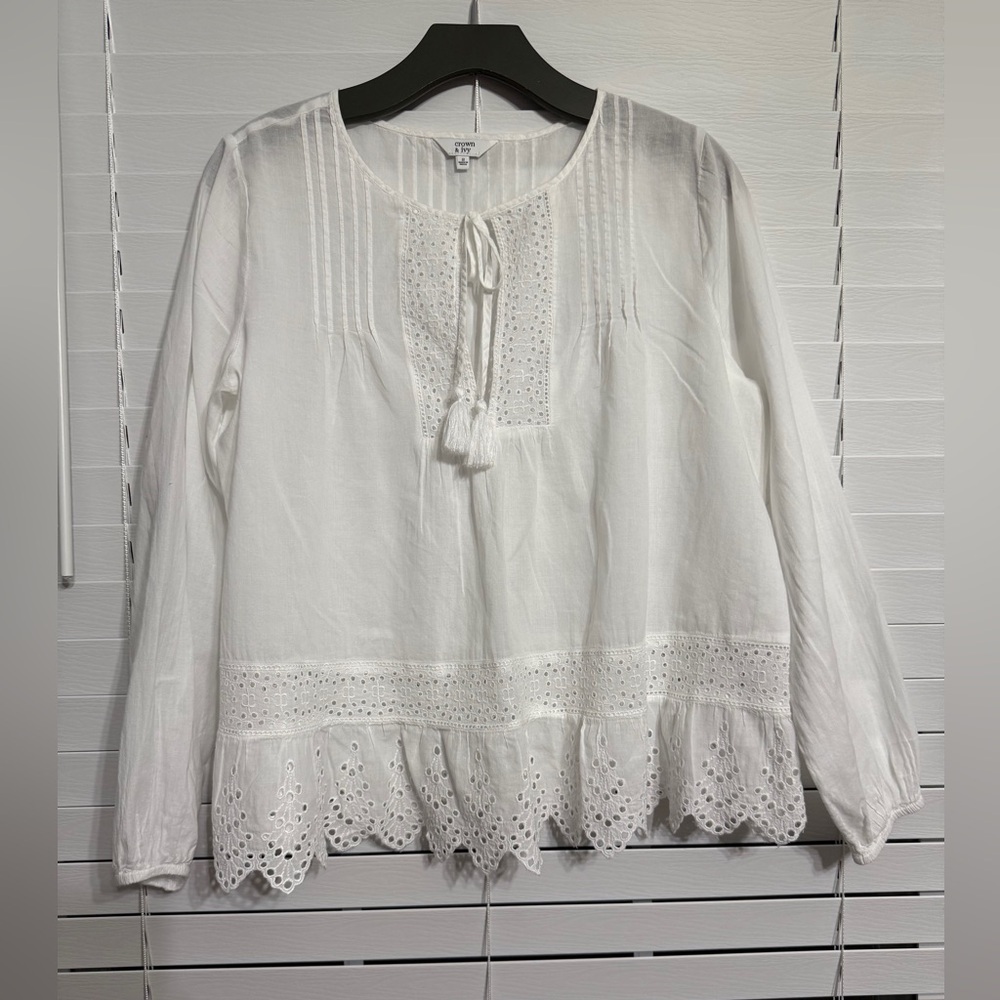 #7)  100% Cotton Crown & Ivy White Textured Blouse size S
